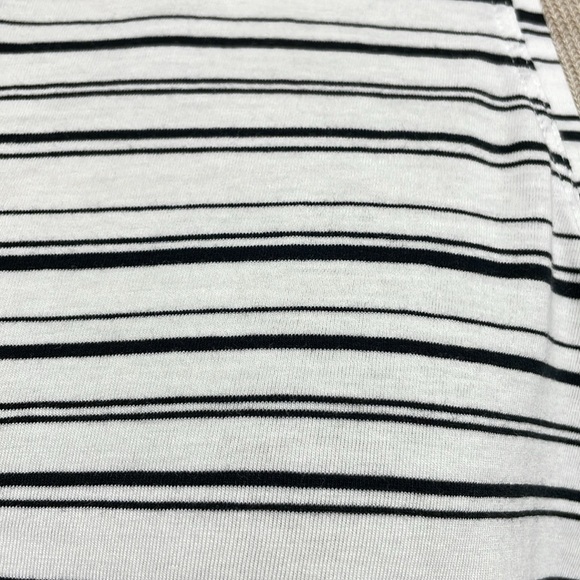 Lululemon Tank Top Women's Small Black White Open Back High Neck Athletic Top - Picture 8 of 13